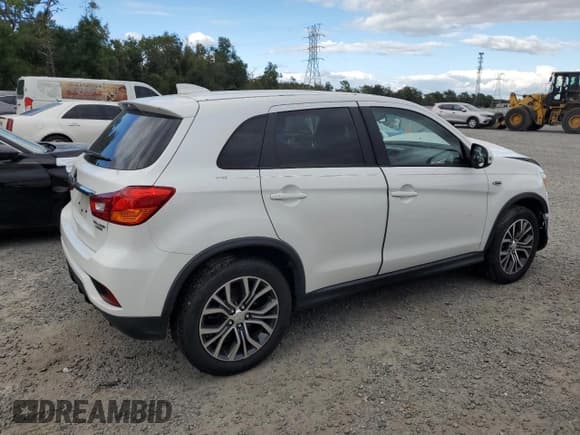 ✅ 2019 Mitsubishi Outlander ES • VIN: JA4AP3AU6KU034128 • Lot: 82345785. Wystawiony na Copart z przebiegiem 59 573 mil. Bezpłatny archiwum sprzedaży aukcyjnych z USA i szczegółowy raport historii pojazdu na DreamBid. Zdjęcie 3.