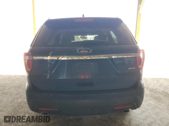 ✅ 2017 Ford Explorer • VIN: 1FM5K8B86HGB92105 • Lot: 85536885. Wystawiony na Copart z przebiegiem 108 745 mil. Bezpłatny archiwum sprzedaży aukcyjnych z USA i szczegółowy raport historii pojazdu na DreamBid. Zdjęcie 6.