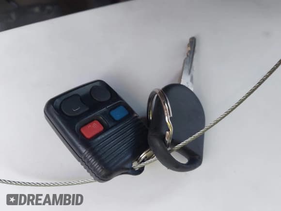 ✅ 2003 Ford Explorer XLT • VIN: 1FMDU73W03ZB57859 • Лот: 41944738. Опубликован ранее на IAAI с пробегом Не указан. Бесплатный доступ к архиву аукционных продаж из США и подробный отчёт об истории автомобиля на DreamBid. Изображение 11.