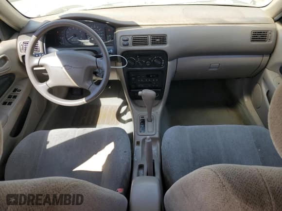 ✅ 2000 Chevrolet Prizm • VIN: 1Y1SK5483YZ421567 • Lot: 81340375. Listed on Copart with 110,561 mi. Free auction sales archive from the USA and detailed vehicle history report at DreamBid. Image 8.