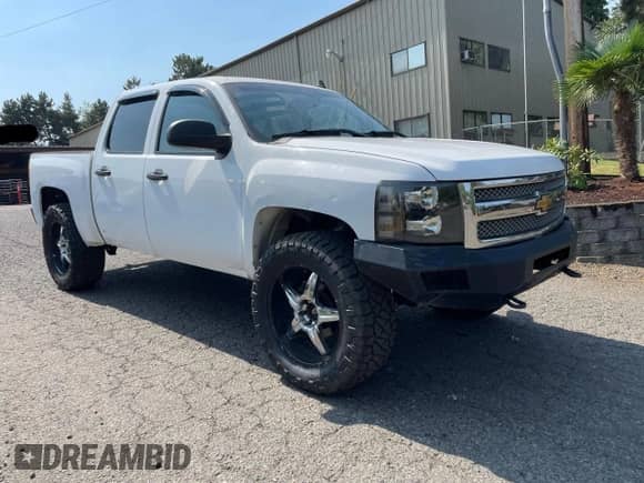 2013 Chevrolet Silverado 1500 LT с VIN 3GCPKSE71DG102953, выставлен на аукционе Copart как лот 70785265 с пробегом 169 616 миль миль и Списание • Salvage title. История ставок и продаж доступна на DreamBid. Изображение 1.