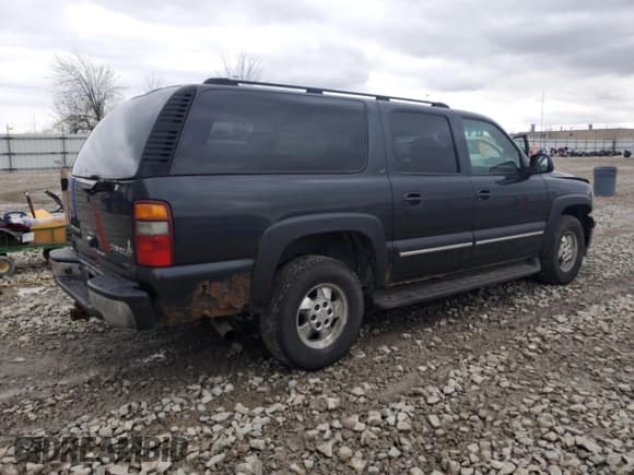 ✅ 2003 Chevrolet Suburban LT • VIN: 1GNFK16Z63J268766 • Lot: 54192505. Wystawiony na Copart z przebiegiem 236 968 mil. Bezpłatny archiwum sprzedaży aukcyjnych z USA i szczegółowy raport historii pojazdu na DreamBid. Zdjęcie 3.