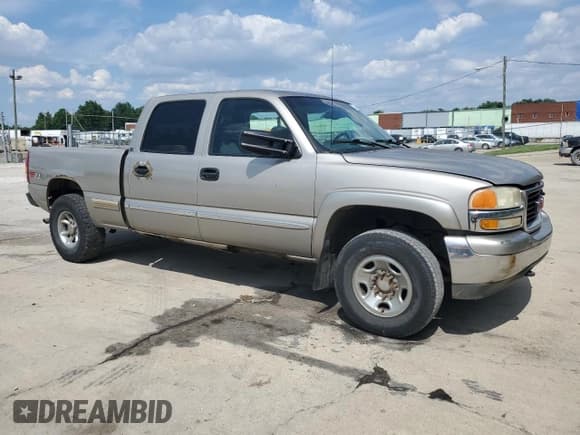 ✅ 2002 GMC Sierra 1500HD SLE • VIN: 1GTGK13U92F231959 • Lot: 63341545. Wystawiony na Copart z przebiegiem 248 121 mil. Bezpłatny archiwum sprzedaży aukcyjnych z USA i szczegółowy raport historii pojazdu na DreamBid. Zdjęcie 4.