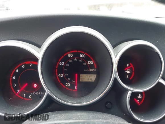 ✅ 2004 Toyota Matrix Std • VIN: 2T1KR32E24C314589 • Lot: 43770514. Wystawiony na IAAI z przebiegiem 231 854 mil. Bezpłatny archiwum sprzedaży aukcyjnych z USA i szczegółowy raport historii pojazdu na DreamBid. Zdjęcie 7.