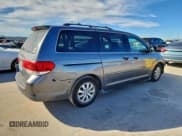 ✅ 2010 Honda Odyssey EX-L • VIN: 5FNRL3H65AB042367 • Lot: 96548865. Listed on Copart with 184,427 mi. Free auction sales archive from the USA and detailed vehicle history report at DreamBid. Image 3.