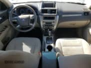 ✅ 2011 Ford Fusion SE • VIN: 3FAHP0HG5BR330869 • Lot: 90049835. Wystawiony na Copart z przebiegiem 157 133 mil. Bezpłatny archiwum sprzedaży aukcyjnych z USA i szczegółowy raport historii pojazdu na DreamBid. Zdjęcie 8.