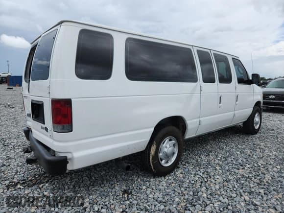 ✅ 2012 Ford Econoline Passenger XL • VIN: 1FBSS3BLXCDA16073 • Лот: 63227245. Опубликован ранее на Copart с пробегом 173 352 миль. Бесплатный доступ к архиву аукционных продаж из США и подробный отчёт об истории автомобиля на DreamBid. Изображение 3.