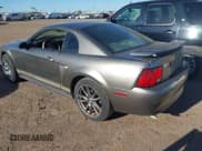 ✅ 2002 Ford Mustang Standard • VIN: 1FAFP40452F210504 • Lot: 43483631. Wystawiony na IAAI z przebiegiem Nie podano. Bezpłatny archiwum sprzedaży aukcyjnych z USA i szczegółowy raport historii pojazdu na DreamBid. Zdjęcie 3.