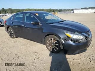 ✅ 2018 Nissan Altima SL • VIN: 1N4AL3AP2JC155390 • Lot: 86139605. Wystawiony na Copart z przebiegiem 137 445 mil. Bezpłatny archiwum sprzedaży aukcyjnych z USA i szczegółowy raport historii pojazdu na DreamBid. Zdjęcie 4.