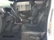 ✅ 2018 Jeep Wrangler Unlimited Rubicon Recon • VIN: 1C4BJWFG2JL873942 • Lot: 58026995. Wystawiony na Copart z przebiegiem 98 542 mil. Bezpłatny archiwum sprzedaży aukcyjnych z USA i szczegółowy raport historii pojazdu na DreamBid. Zdjęcie 7.