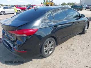 2018 Hyundai Elantra SEL z VIN 5NPD84LFXJH304037, wystawiony jako IAAI lot #43312618 z przebiegiem 120 143 mil mil oraz . Historia ofert i sprzedaży dostępna na DreamBid. Obrazek 4.