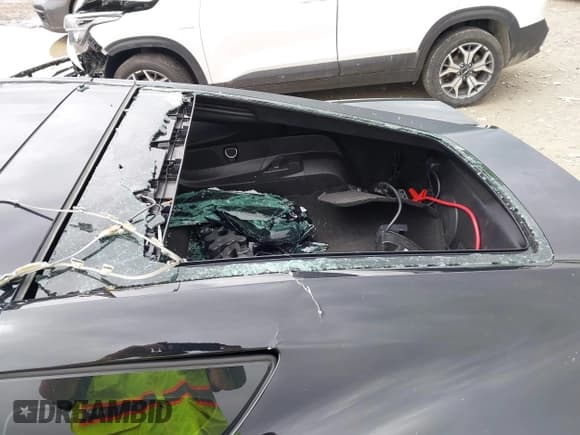 ✅ 2018 Chevrolet Corvette Z06 2LZ • VIN: 1G1YS2D6XJ5600271 • Lot: 42259191. Listed on IAAI with 21,072 mi. Free auction sales archive from the USA and detailed vehicle history report at DreamBid. Image 6.