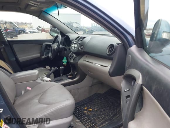 ✅ 2009 Toyota RAV4 Limited • VIN: JTMBK31V19D001937 • Lot: 43811447. Listed on IAAI with 286,538 mi. Free auction sales archive from the USA and detailed vehicle history report at DreamBid. Image 5.