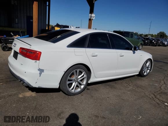 ✅ 2013 Audi S6 Prestige • VIN: WAUF2AFC4DN047355 • Лот: 85571125. Опубликован ранее на Copart с пробегом 104 320 миль. Бесплатный доступ к архиву аукционных продаж из США и подробный отчёт об истории автомобиля на DreamBid. Изображение 3.