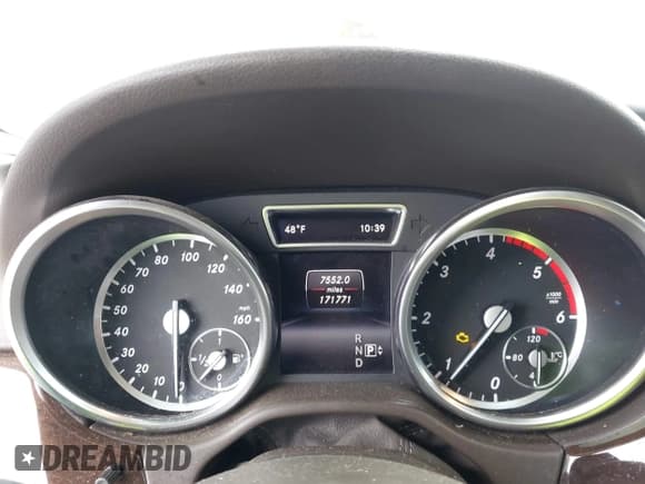 ✅ 2015 Mercedes-Benz M 250 • VIN: 4JGDA0EB5FA472458 • Lot: 43590754. Listed on IAAI with 171,771 mi. Free auction sales archive from the USA and detailed vehicle history report at DreamBid. Image 15.