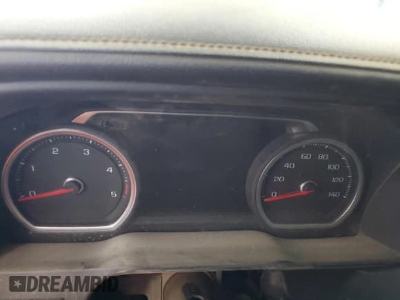 ✅ 2021 Chevrolet Silverado 2500HD LTZ • VIN: 1GC4YPEY0MF170850 • Лот: 70945795. Опубликован ранее на Copart с пробегом Не указан. Бесплатный доступ к архиву аукционных продаж из США и подробный отчёт об истории автомобиля на DreamBid. Изображение 9.