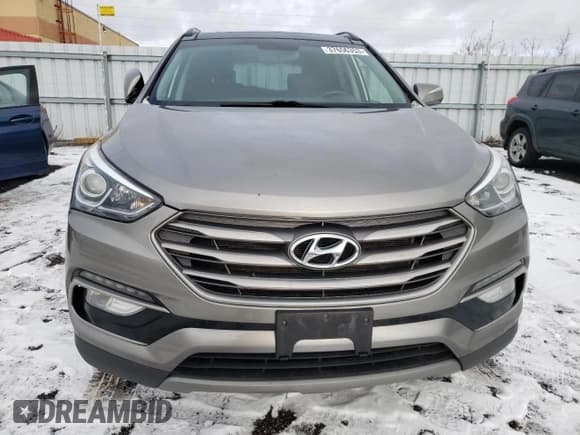 ✅ 2017 Hyundai Santa Fe 2.4L • VIN: 5XYZUDLB1HG475176 • Лот: 37656353. Опубликован ранее на Copart с пробегом 208 950 миль. Бесплатный доступ к архиву аукционных продаж из США и подробный отчёт об истории автомобиля на DreamBid. Изображение 5.
