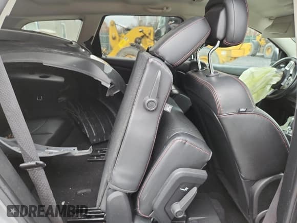 ✅ 2017 Dodge Journey GT • VIN: 3C4PDDEG4HT566953 • Лот: 91570915. Опубликован ранее на Copart с пробегом 84 670 миль. Бесплатный доступ к архиву аукционных продаж из США и подробный отчёт об истории автомобиля на DreamBid. Изображение 11.