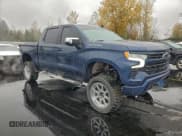 ✅ 2022 Chevrolet Silverado 1500 RST • VIN: 1GCUDEED5NZ533284 • Lot: 95038055. Wystawiony na Copart z przebiegiem 13 571 mil. Bezpłatny archiwum sprzedaży aukcyjnych z USA i szczegółowy raport historii pojazdu na DreamBid. Zdjęcie 4.