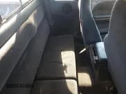 ✅ 2000 Dodge Dakota • VIN: 1B7GL22X6YS775995 • Lot: 89213825. Wystawiony na Copart z przebiegiem 225 325 mil. Bezpłatny archiwum sprzedaży aukcyjnych z USA i szczegółowy raport historii pojazdu na DreamBid. Zdjęcie 10.