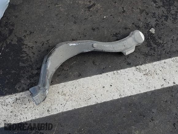 ✅ 2024 Jeep Grand Cherokee Limited • VIN: 1C4RJKBG1R8593375 • Lot: 43041236. Listed on IAAI with 8,584 mi. Free auction sales archive from the USA and detailed vehicle history report at DreamBid. Image 12.