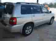 2007 Toyota Highlander z VIN JTEGD21A970162964, wystawiony jako IAAI lot #43024821 z przebiegiem 235 884 mil mil oraz . Historia ofert i sprzedaży dostępna na DreamBid. Obrazek 4.