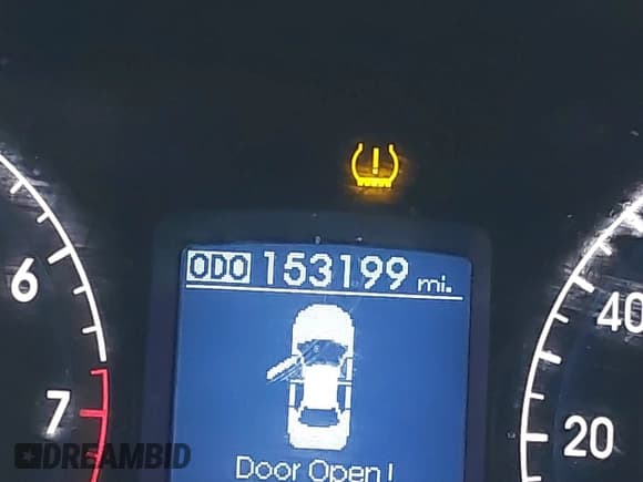 ✅ 2012 Hyundai Genesis 3.8L • VIN: KMHGC4DD3CU178908 • Лот: 43565782. Опубликован ранее на IAAI с пробегом 153 199 миль. Бесплатный доступ к архиву аукционных продаж из США и подробный отчёт об истории автомобиля на DreamBid. Изображение 16.