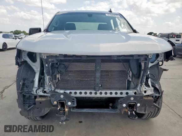 ✅ 2019 Chevrolet Silverado 1500 Custom • VIN: 1GCRYBEF3KZ227027 • Lot: 61665675. Wystawiony na Copart z przebiegiem 52 838 mil. Bezpłatny archiwum sprzedaży aukcyjnych z USA i szczegółowy raport historii pojazdu na DreamBid. Zdjęcie 5.