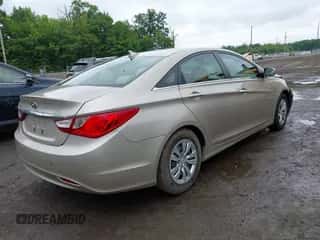 2011 Hyundai Sonata GLS с VIN 5NPEB4AC3BH158368, выставлен на аукционе IAAI как лот 42354939 с пробегом 120 918 миль миль и . История ставок и продаж доступна на DreamBid. Изображение 4.