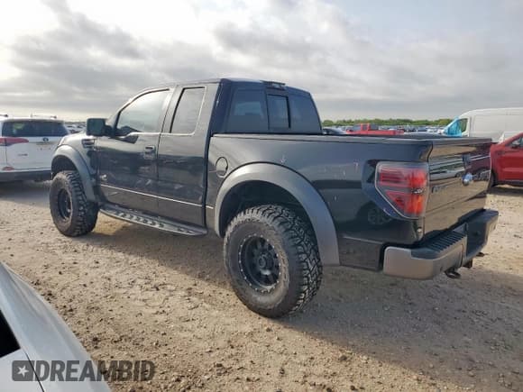 ✅ 2013 Ford F-150 SVT Raptor • VIN: 1FTFX1R65DFB97950 • Lot: 62940385. Wystawiony na Copart z przebiegiem 177 566 mil. Bezpłatny archiwum sprzedaży aukcyjnych z USA i szczegółowy raport historii pojazdu na DreamBid. Zdjęcie 2.