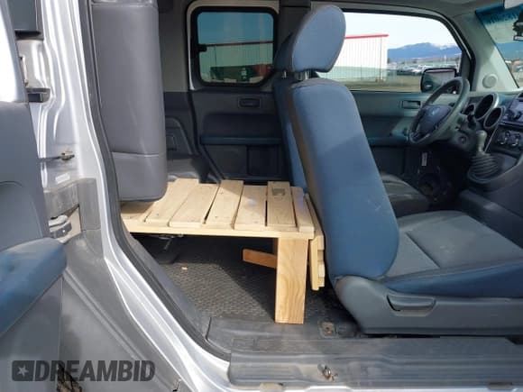 ✅ 2005 Honda Element • VIN: 5J6YH27385L031049 • Лот: 41826016. Опубликован ранее на IAAI с пробегом 254 572 миль. Бесплатный доступ к архиву аукционных продаж из США и подробный отчёт об истории автомобиля на DreamBid. Изображение 8.