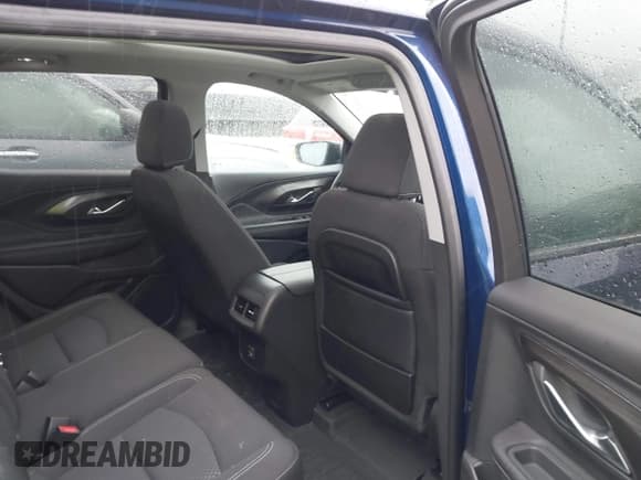 ✅ 2022 GMC Terrain SLE • VIN: 3GKALTEV6NL285903 • Lot: 43584977. Wystawiony na IAAI z przebiegiem 21 461 mil. Bezpłatny archiwum sprzedaży aukcyjnych z USA i szczegółowy raport historii pojazdu na DreamBid. Zdjęcie 8.