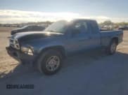 ✅ 2004 Dodge Dakota Sport • VIN: 1D7GL32K74S621130 • Lot: 91045885. Wystawiony na Copart z przebiegiem 204 038 mil. Bezpłatny archiwum sprzedaży aukcyjnych z USA i szczegółowy raport historii pojazdu na DreamBid. Zdjęcie 1.