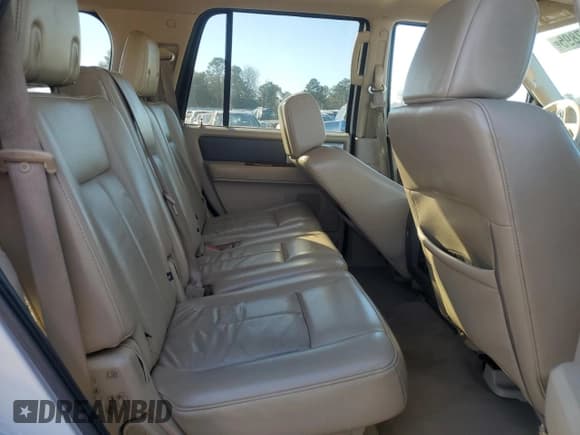 ✅ 2008 Ford Expedition Eddie Bauer • VIN: 1FMFU17508LA78354 • Lot: 47297895. Listed on Copart with 217,527 mi. Free auction sales archive from the USA and detailed vehicle history report at DreamBid. Image 11.