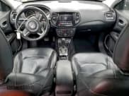 ✅ 2019 Jeep Compass Limited • VIN: 3C4NJCCB3KT667202 • Лот: 94328645. Опубликован ранее на Copart с пробегом 139 505 миль. Бесплатный доступ к архиву аукционных продаж из США и подробный отчёт об истории автомобиля на DreamBid. Изображение 8.