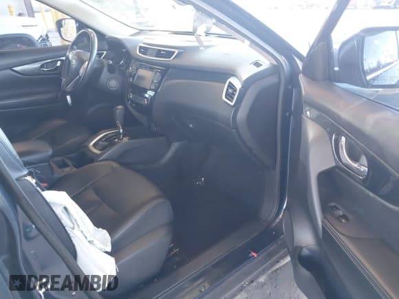 ✅ 2015 Nissan Rogue SL • VIN: 5N1AT2MV6FC903690 • Lot: 43760668. Wystawiony na IAAI z przebiegiem 160 133 mil. Bezpłatny archiwum sprzedaży aukcyjnych z USA i szczegółowy raport historii pojazdu na DreamBid. Zdjęcie 5.