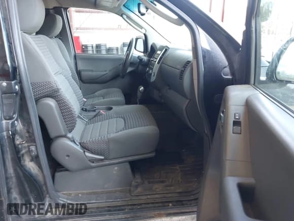 ✅ 2011 Nissan Frontier SV • VIN: 1N6AD0CW5BC416651 • Lot: 42559345. Listed on IAAI with 87,495 mi. Free auction sales archive from the USA and detailed vehicle history report at DreamBid. Image 5.