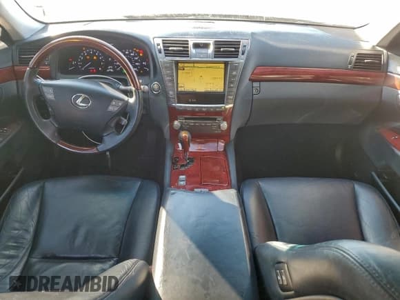 ✅ 2010 Lexus LS 460 • VIN: JTHBL5EF2A5094850 • Lot: 94471175. Listed on Copart with 132,696 mi. Free auction sales archive from the USA and detailed vehicle history report at DreamBid. Image 8.