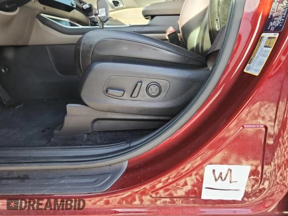 ✅ 2025 Kia Carnival SX • VIN: KNDNE5K38S6452273 • Lot: 91195645. Listed on Copart with 14,845 mi. Free auction sales archive from the USA and detailed vehicle history report at DreamBid. Image 13.