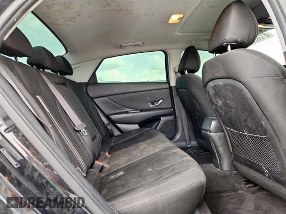 ✅ 2021 Hyundai Elantra SEL • VIN: 5NPLN4AG4MH042696 • Lot: 81392005. Listed on Copart with 84,811 mi. Free auction sales archive from the USA and detailed vehicle history report at DreamBid. Image 10.