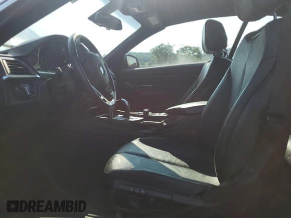 ✅ 2015 BMW 4 Series 428i xDrive • VIN: WBA3T1C50FP819721 • Lot: 67950065. Wystawiony na Copart z przebiegiem 119 421 mil. Bezpłatny archiwum sprzedaży aukcyjnych z USA i szczegółowy raport historii pojazdu na DreamBid. Zdjęcie 7.