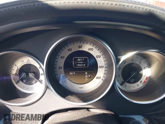 ✅ 2012 Mercedes-Benz CLS 550 • VIN: WDDLJ9BB2CA054756 • Lot: 43482558. Wystawiony na IAAI z przebiegiem 156 214 mil. Bezpłatny archiwum sprzedaży aukcyjnych z USA i szczegółowy raport historii pojazdu na DreamBid. Zdjęcie 7.