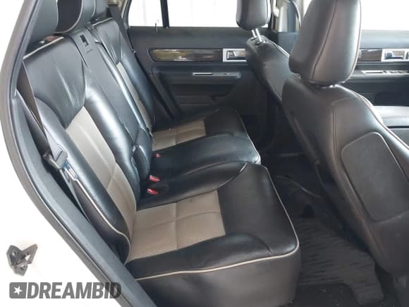 ✅ 2009 Lincoln MKX • VIN: 2LMDU88C79BJ05133 • Лот: 42268132. Опубликован ранее на IAAI с пробегом 225 092 миль. Бесплатный доступ к архиву аукционных продаж из США и подробный отчёт об истории автомобиля на DreamBid. Изображение 8.