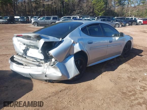 ✅ 2005 Pontiac Grand Prix GTP • VIN: 2G2WR524951221285 • Lot: 41128577. Wystawiony na IAAI z przebiegiem 204 022 mil. Bezpłatny archiwum sprzedaży aukcyjnych z USA i szczegółowy raport historii pojazdu na DreamBid. Zdjęcie 4.