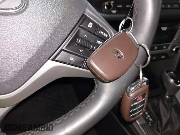 ✅ 2017 Hyundai Elantra SE • VIN: 5NPD84LF1HH129350 • Lot: 42893854. Listed on IAAI with 77,740 mi. Free auction sales archive from the USA and detailed vehicle history report at DreamBid. Image 11.