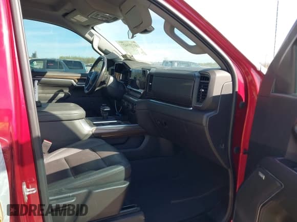 ✅ 2023 Chevrolet Silverado 1500 LT Trail Boss • VIN: 3GCUDFED3PG197885 • Lot: 41733427. Wystawiony na IAAI z przebiegiem 64 911 mil. Bezpłatny archiwum sprzedaży aukcyjnych z USA i szczegółowy raport historii pojazdu na DreamBid. Zdjęcie 5.