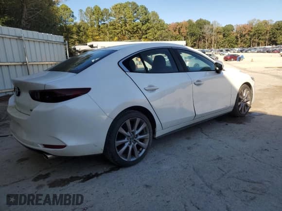 ✅ 2020 Mazda 3 Select • VIN: 3MZBPACL6LM133859 • Lot: 89830755. Wystawiony na Copart z przebiegiem 62 215 mil. Bezpłatny archiwum sprzedaży aukcyjnych z USA i szczegółowy raport historii pojazdu na DreamBid. Zdjęcie 3.