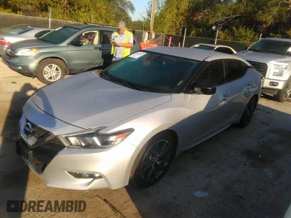 ✅ 2017 Nissan Maxima SL • VIN: 1N4AA6AP0HC449033 • Lot: 34512242. Listed on IAAI with 142,858 mi. Free auction sales archive from the USA and detailed vehicle history report at DreamBid. Image 2.