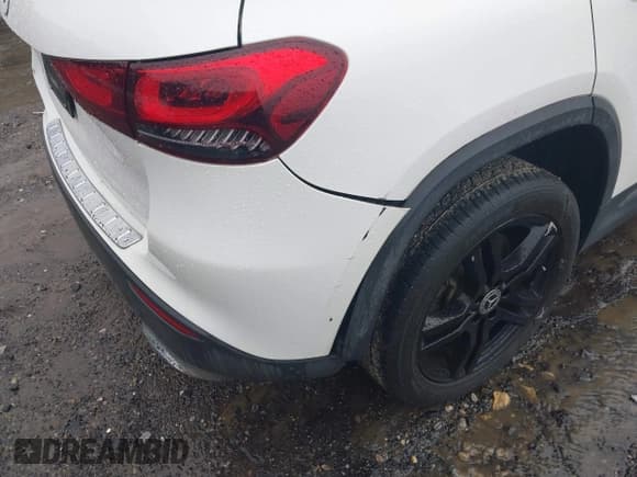 ✅ 2021 Mercedes-Benz GLA 250 • VIN: W1N4N4GB2MJ215941 • Лот: 42891637. Опубликован ранее на IAAI с пробегом 45 625 миль. Бесплатный доступ к архиву аукционных продаж из США и подробный отчёт об истории автомобиля на DreamBid. Изображение 20.