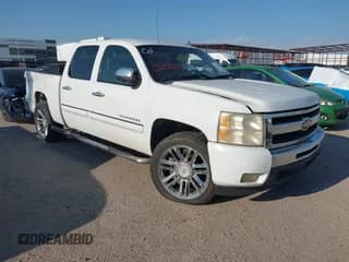 ✅ 2009 Chevrolet Silverado 1500 LT • VIN: 3GCEC23079G282618 • Lot: 43142314. Listed on IAAI with 292,504 mi. Free auction sales archive from the USA and detailed vehicle history report at DreamBid. Image 1.
